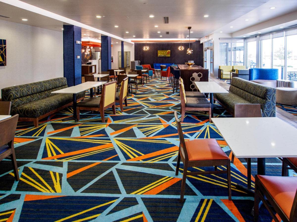 La Quinta By Wyndham Oklahoma City Airport Екстериор снимка
