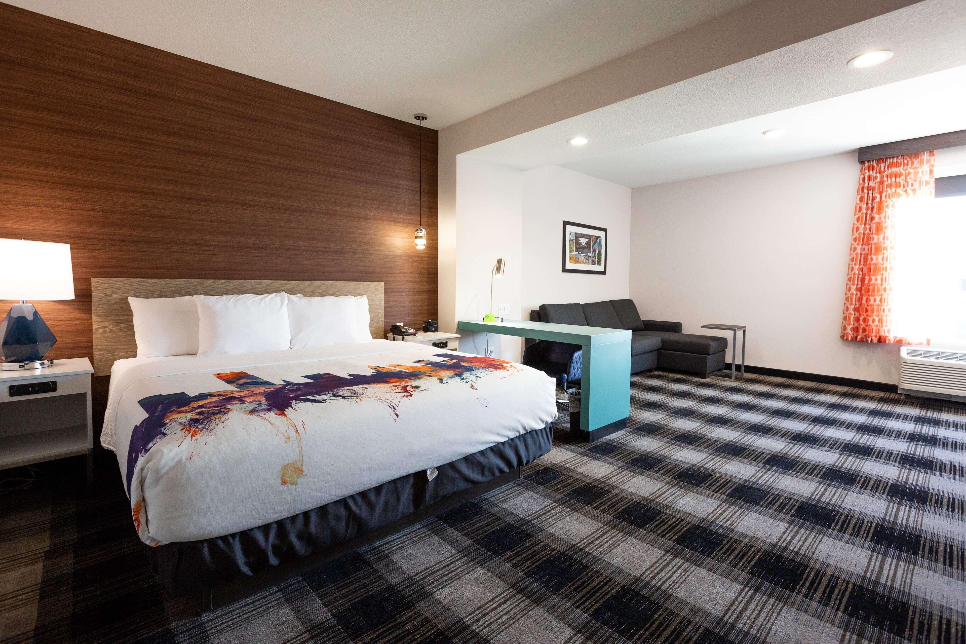 La Quinta By Wyndham Oklahoma City Airport Екстериор снимка