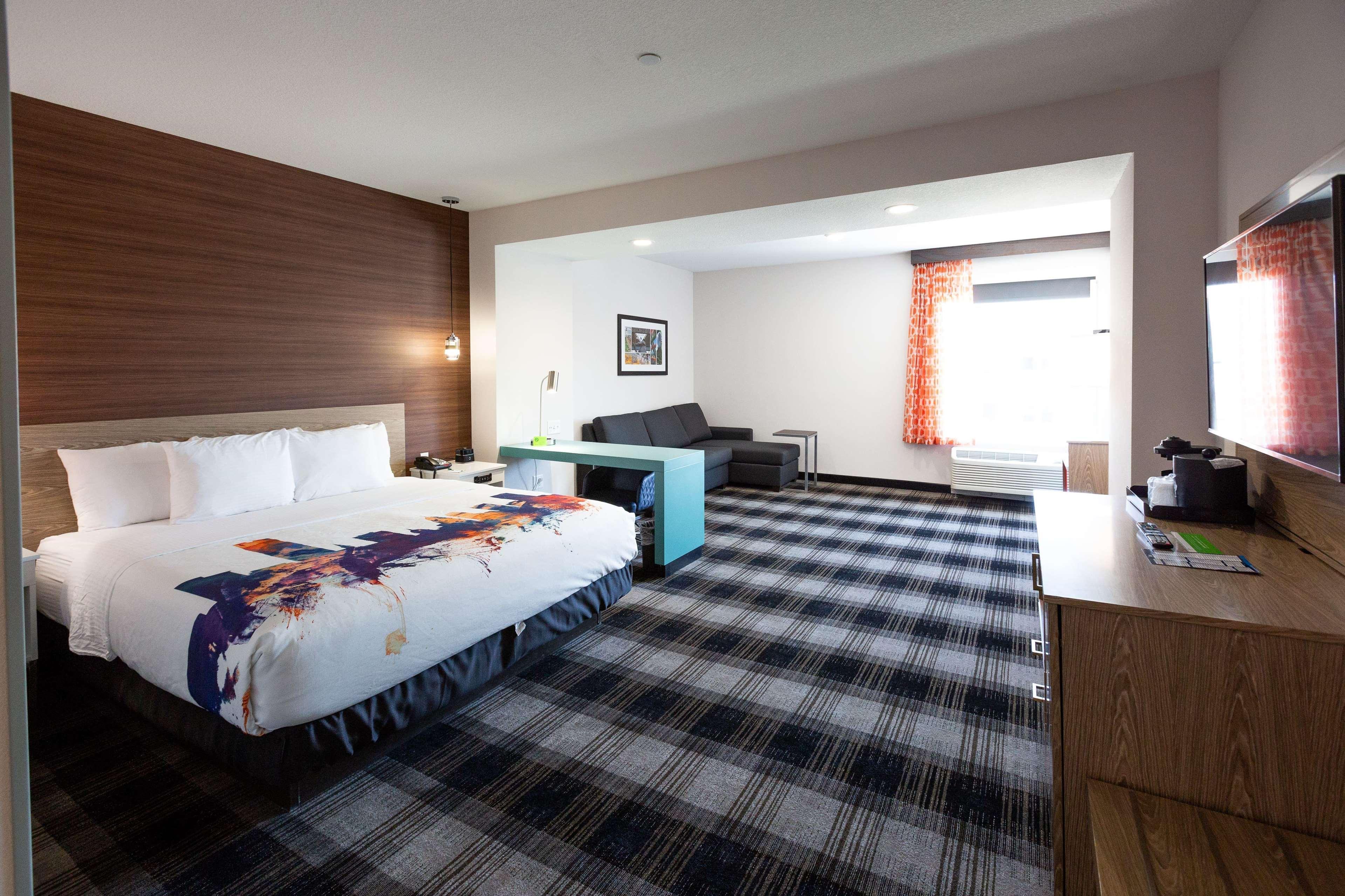 La Quinta By Wyndham Oklahoma City Airport Екстериор снимка