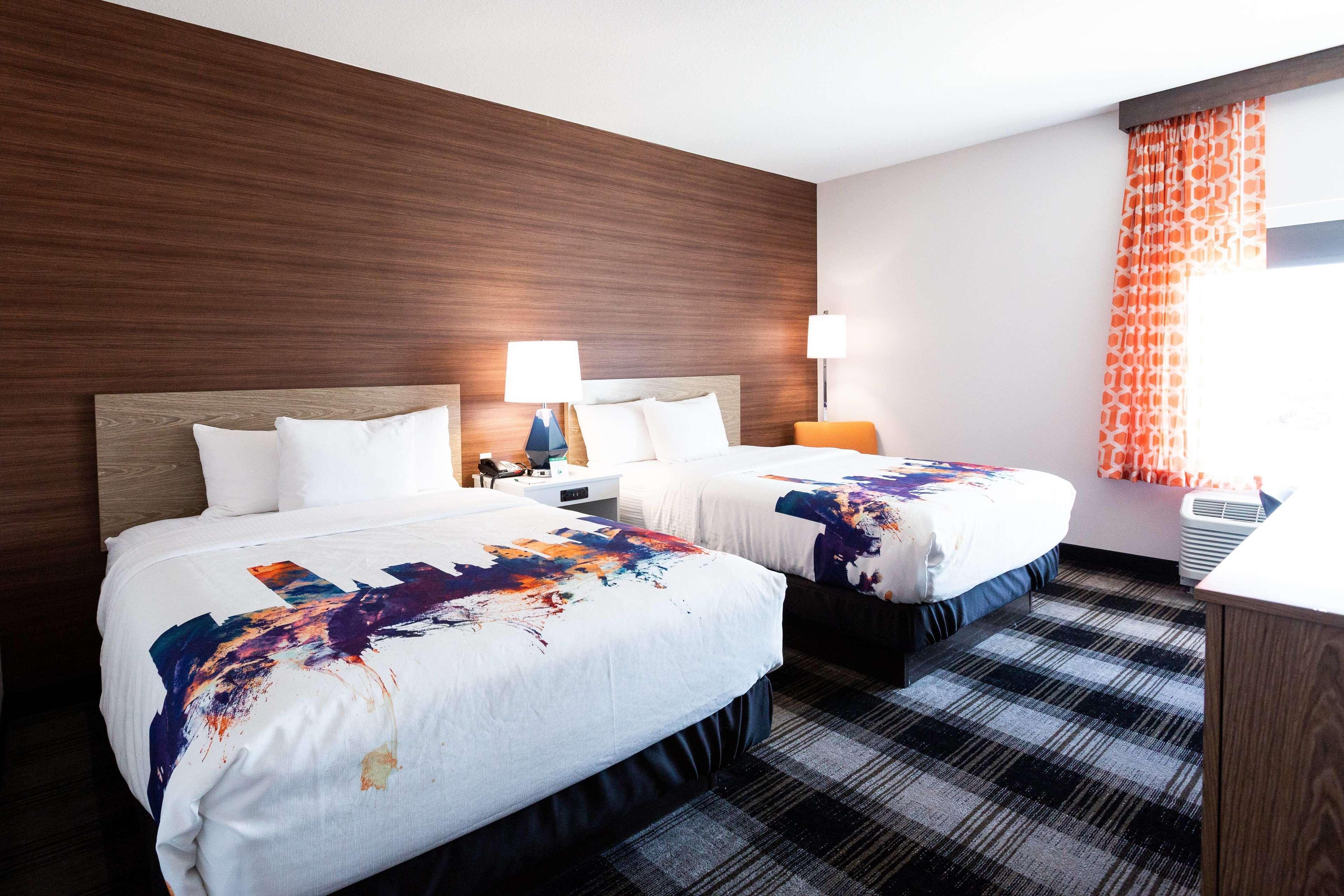 La Quinta By Wyndham Oklahoma City Airport Екстериор снимка
