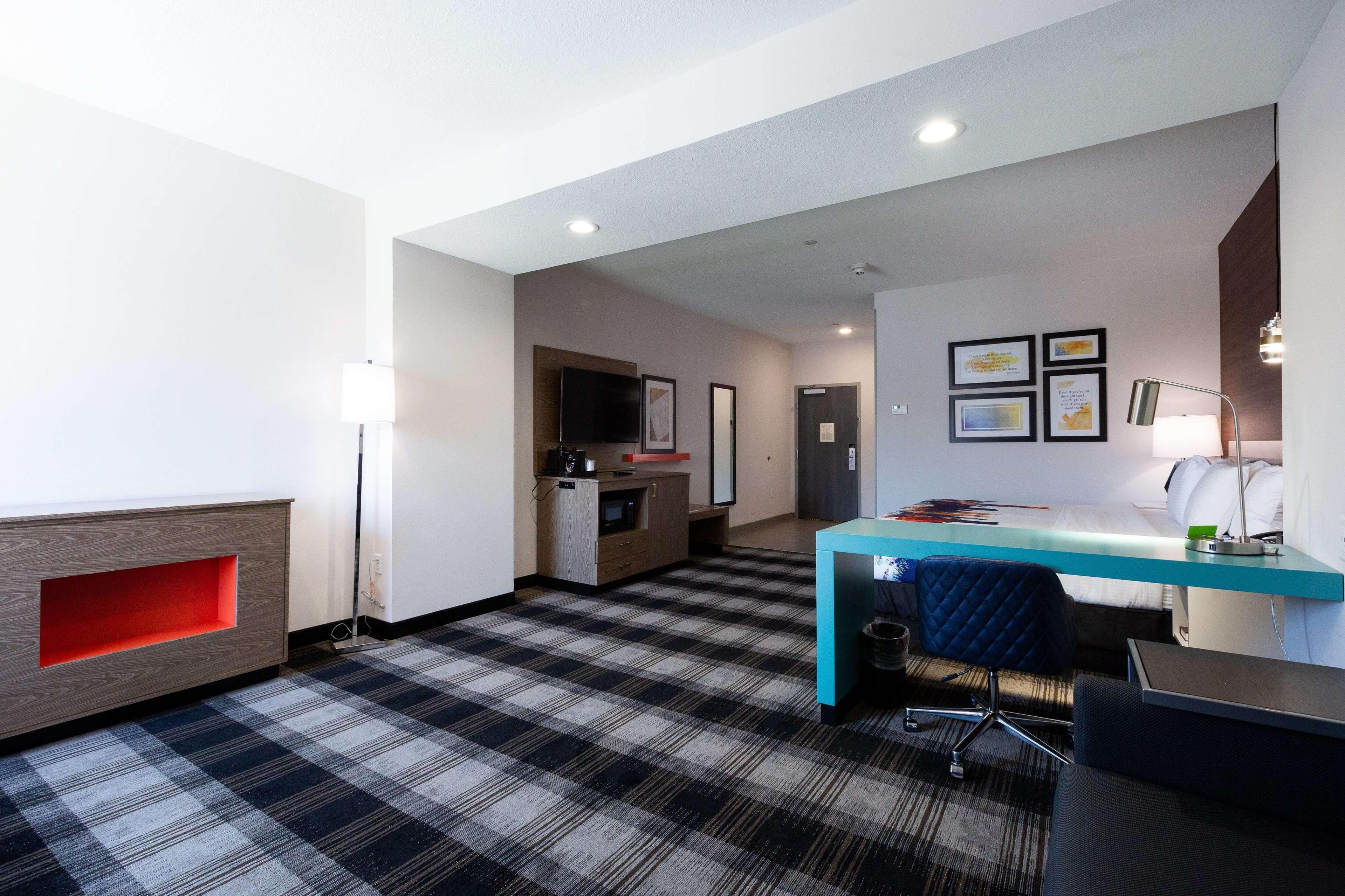 La Quinta By Wyndham Oklahoma City Airport Екстериор снимка