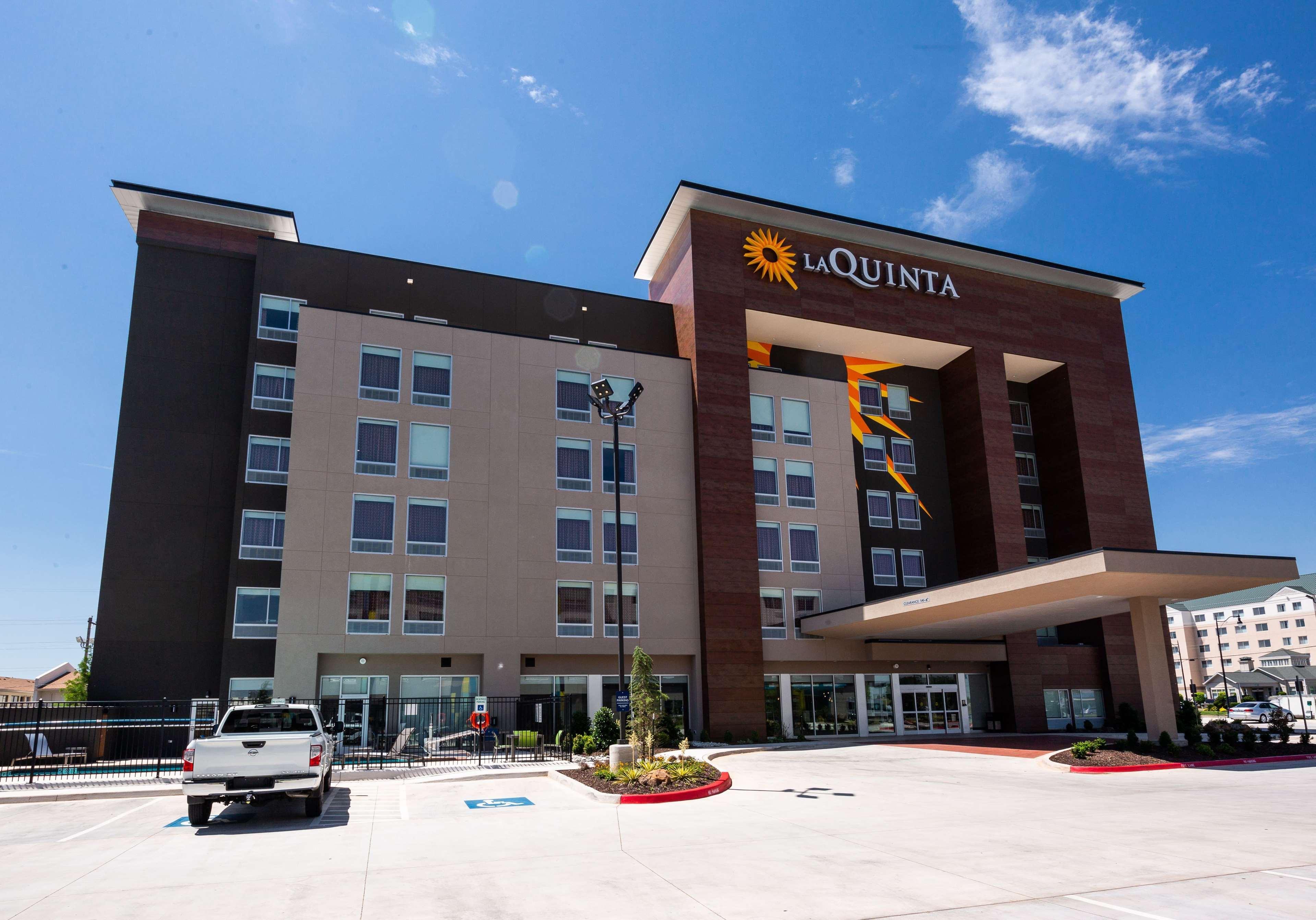 La Quinta By Wyndham Oklahoma City Airport Екстериор снимка