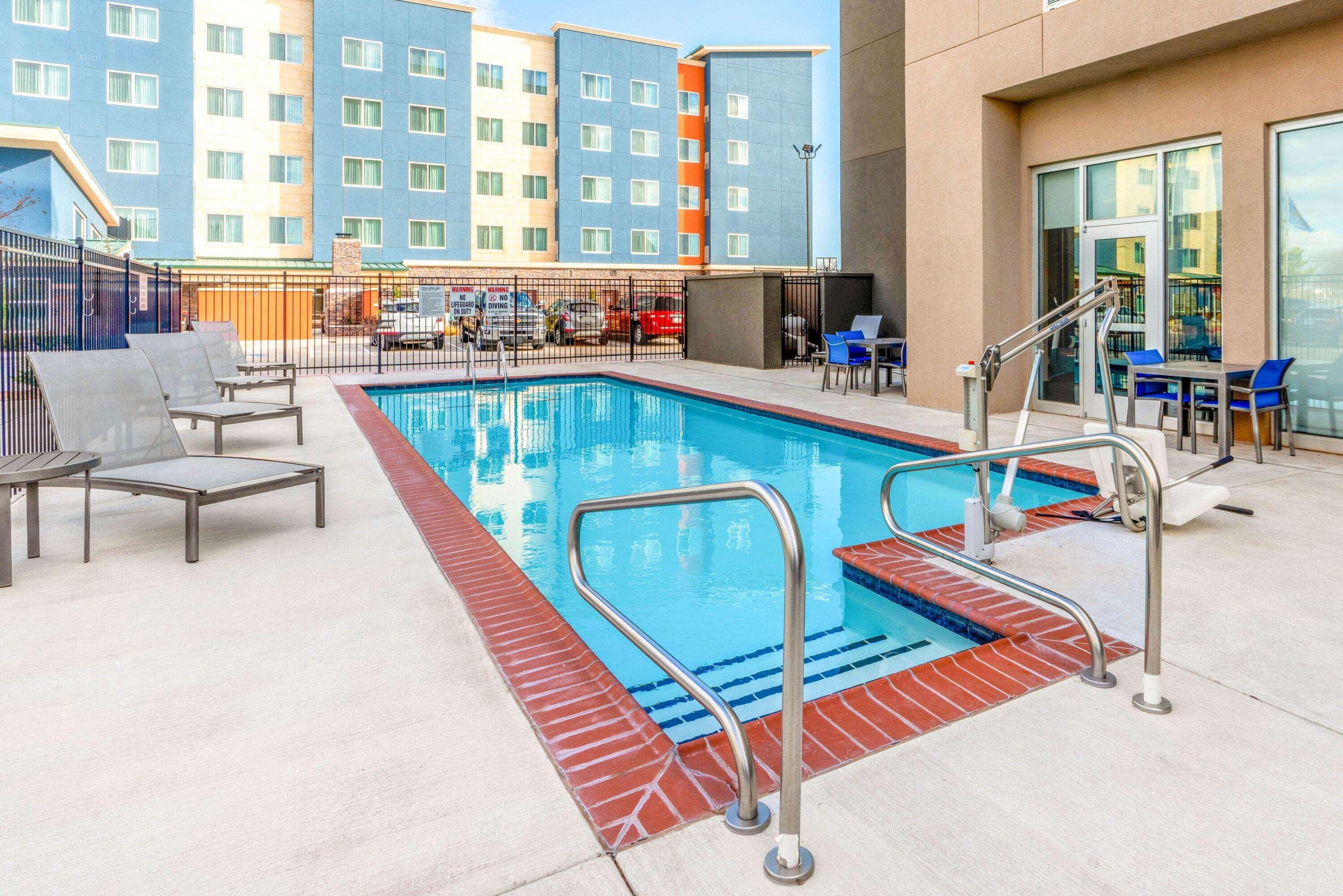 La Quinta By Wyndham Oklahoma City Airport Екстериор снимка
